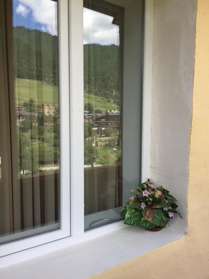 Travel Inn House Mestia • Მოგზაურის Სახლი Exterior photo