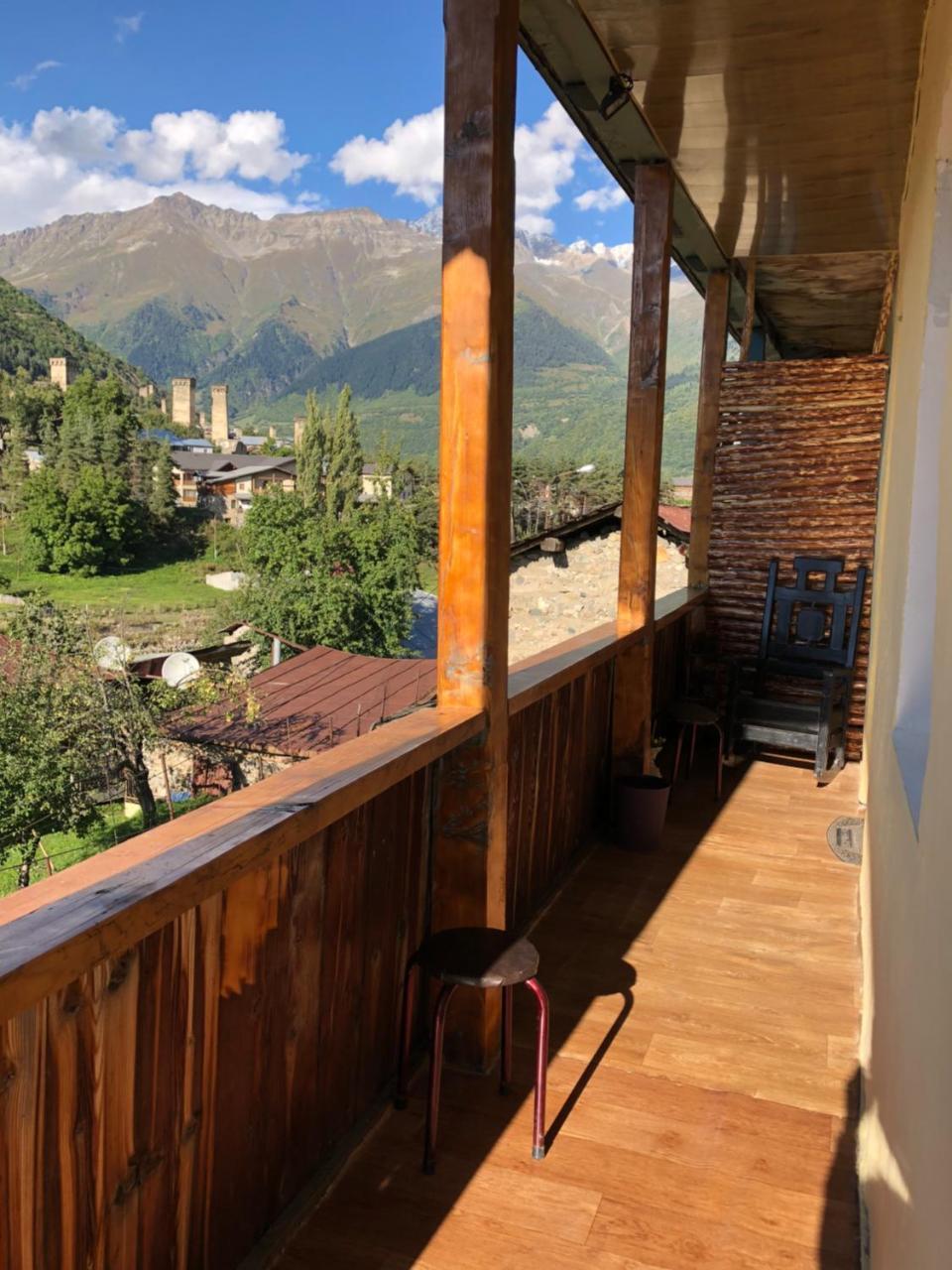 Travel Inn House Mestia • Მოგზაურის Სახლი Exterior photo